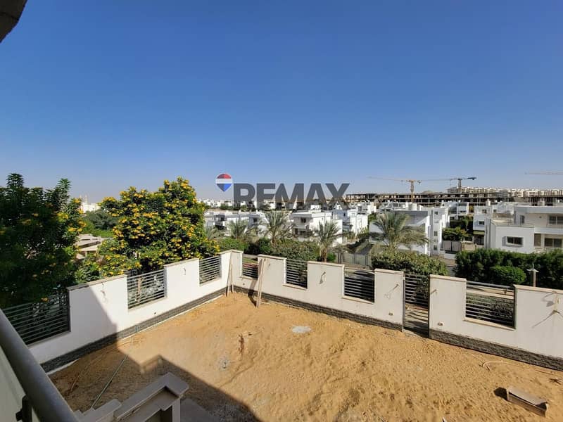 35 dd7159ed-cc36-4d30-b5ae-2e9db99aa0ab. jpg