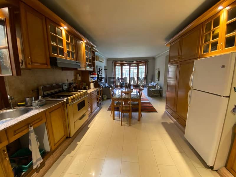 27 f82080f1-aec7-4d20-abc7-203a65673d75. jpg