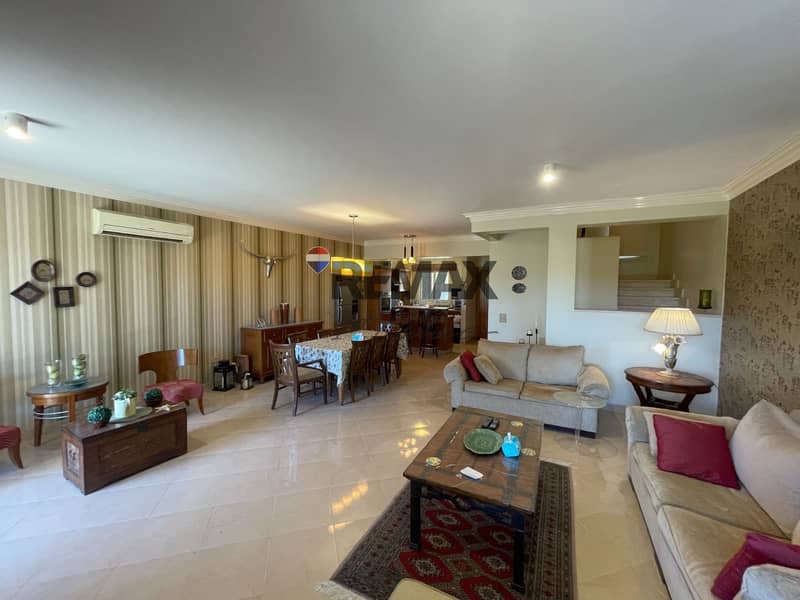 8 9272bf42-1a91-48e1-b18a-0e6d482ec2cc. jpg