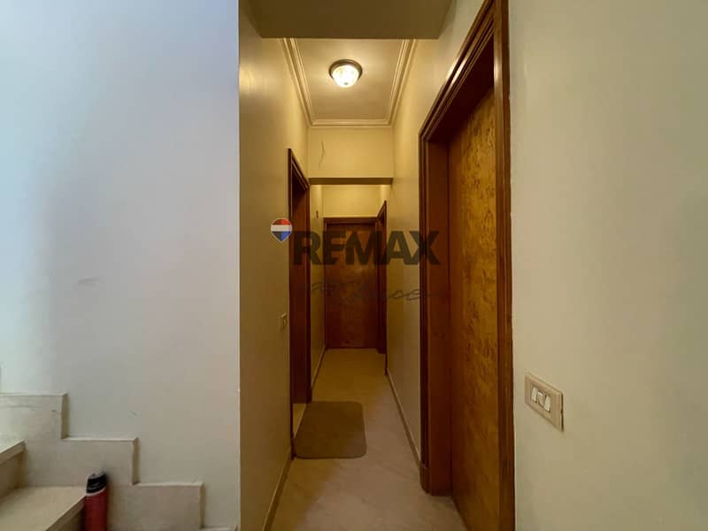 16 fe0f9719-9af6-4efa-9c70-baad3e9a375a. jpg