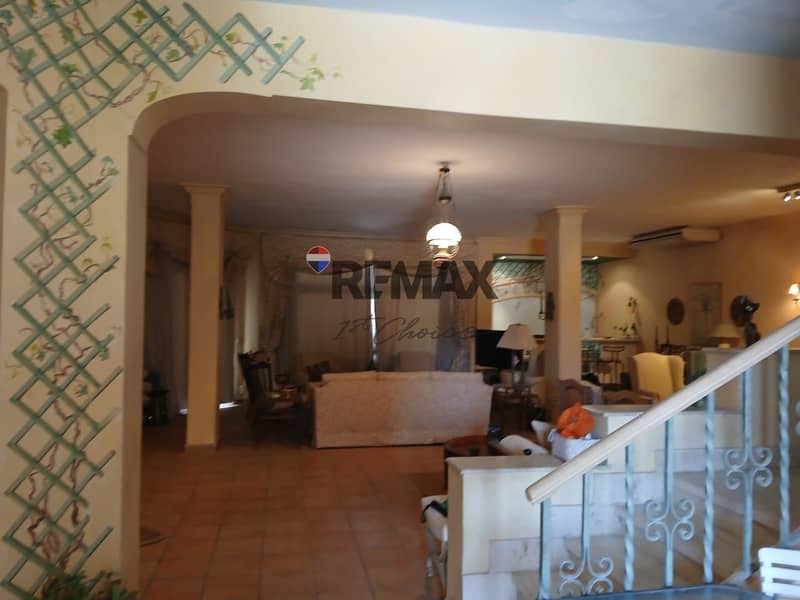 7 f7418756-bd91-4256-8d89-19497bd5ea9a. jpg