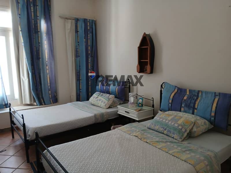 8 72f527ee-8265-457f-bda5-b77663245445. jpg