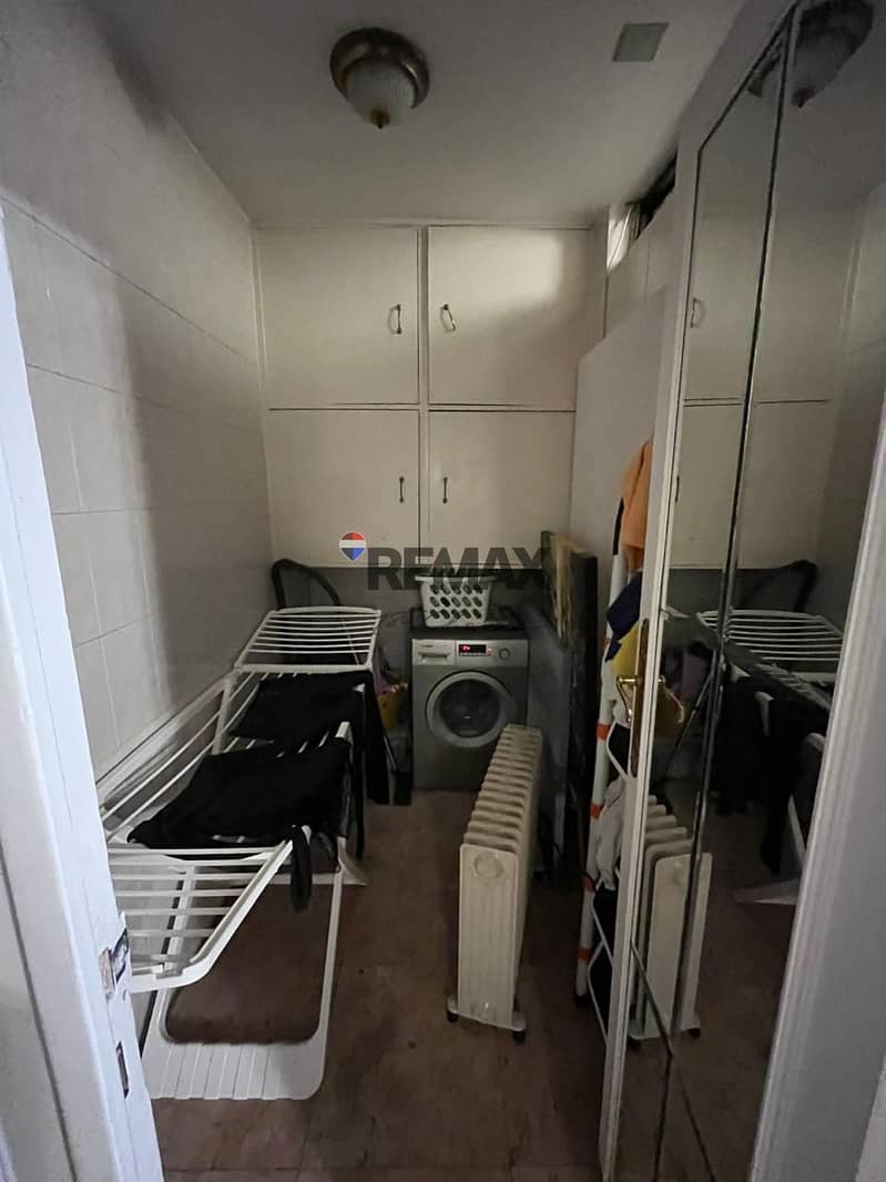 13 37faaffc-267c-4e75-8f14-e62733f2c6ab. jpg