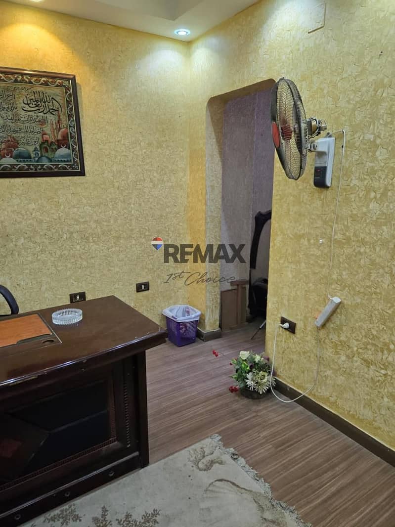 4 98b178ab-48f2-43de-a4a4-dfafad26a71a. jpg