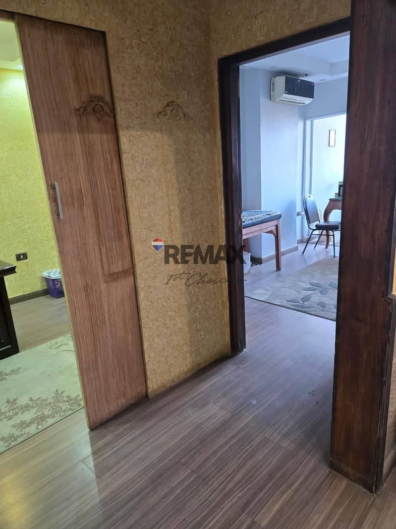 5 936848a3-5c0c-458d-a3fd-f6205cd07d53. jpg