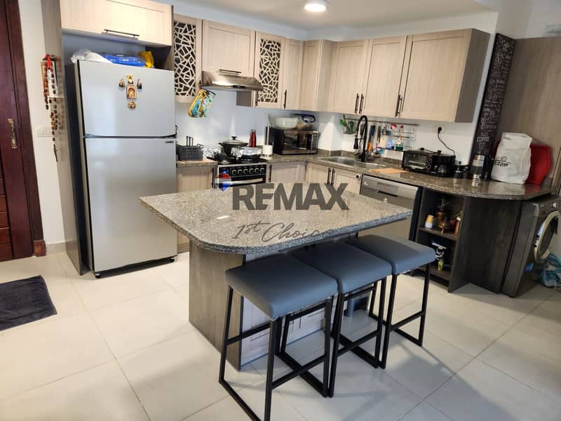 6 f0818ead-9326-4603-b298-9ece3555ddd9. jpg