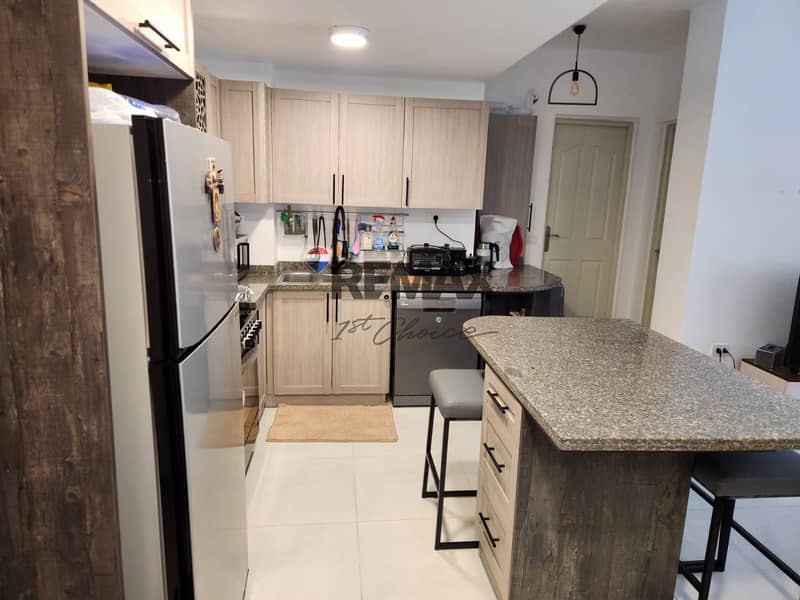 11 88f44c3a-bd31-4cb1-87e0-5cfa03c9bd3d. jpeg