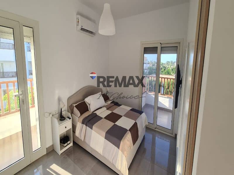 10 fbb1f6bd-08a6-45f7-9540-2dee8ee98c30. jpg