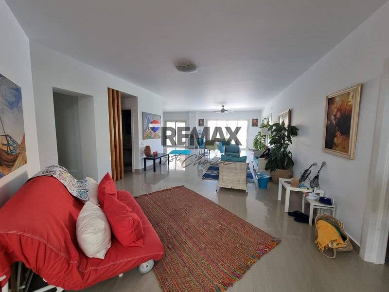 5 bb08b504-bff9-4c82-99a8-a633db88d023. jpg