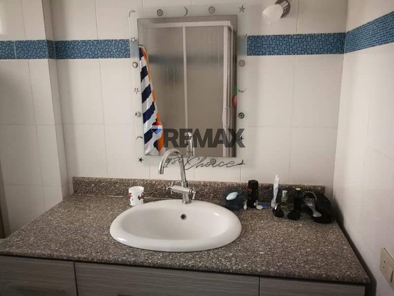 24 b9bcb3bc-12b1-4f31-9f9c-6396d480ceec. jpg