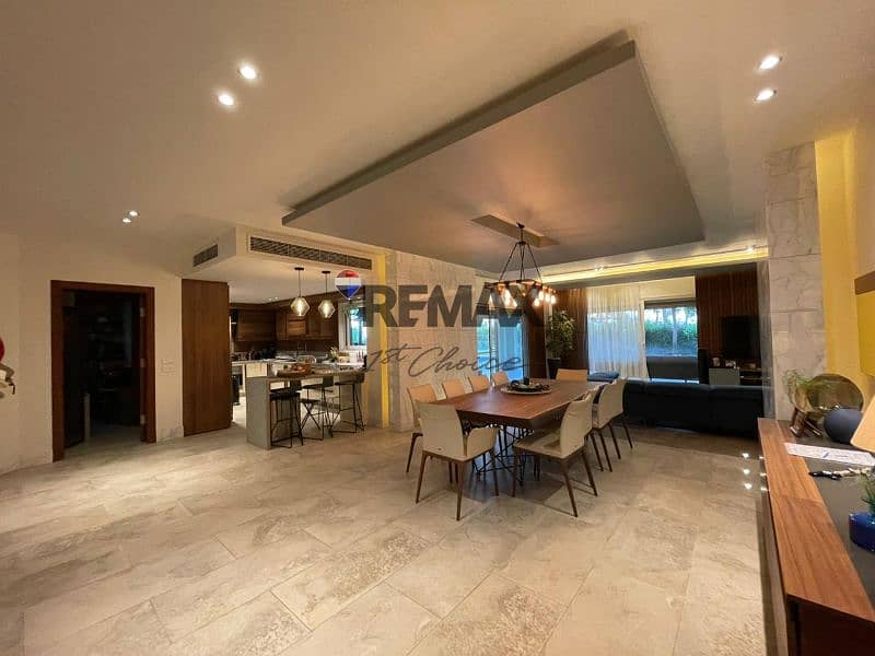 7 bf5774a1-659b-437a-9793-6e32e95dd49b. jpg