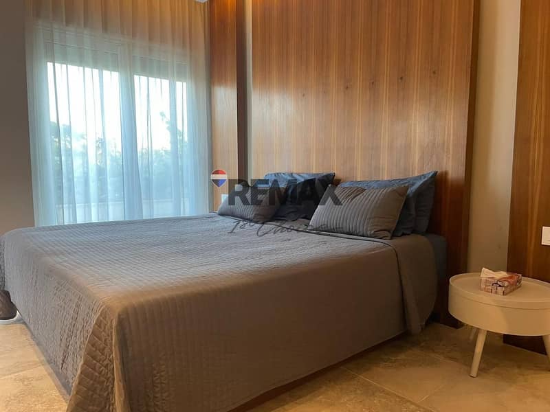 9 63e0de55-d099-4123-8a72-91d955cd0826. jpg