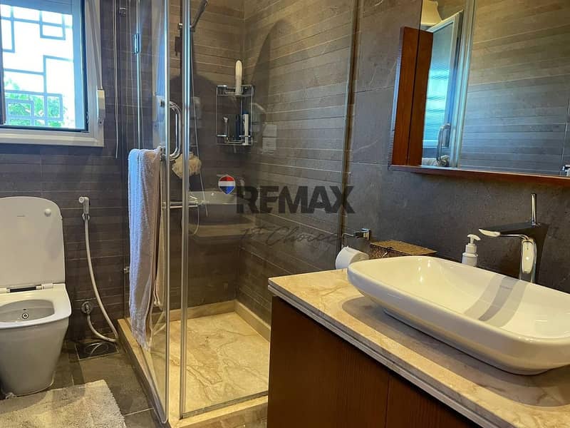 11 5739e05a-901a-4a1b-b529-2d322d08fc52. jpg