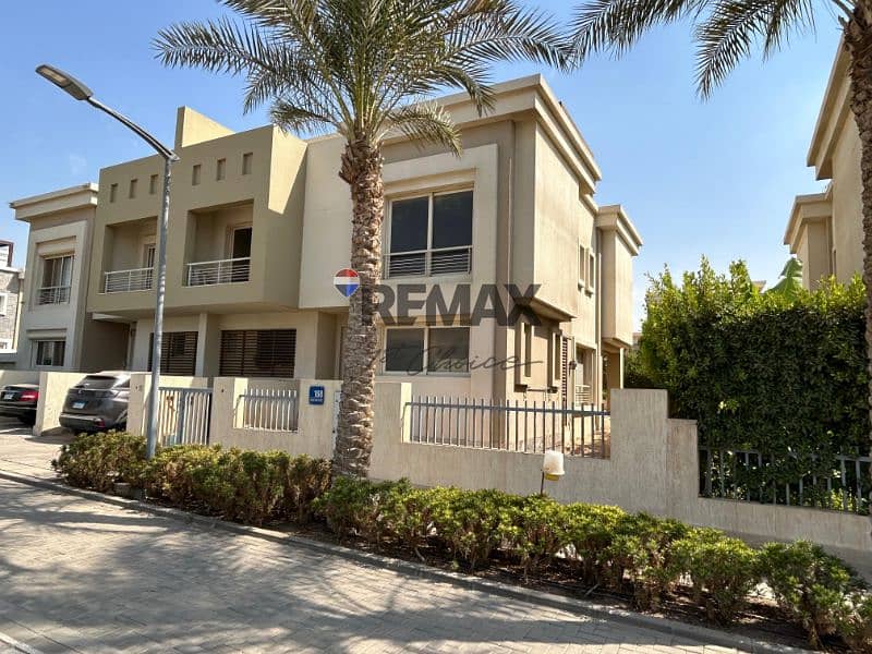 8 770e2580-b070-4f80-8bd5-8cde54f47d2b. jpg