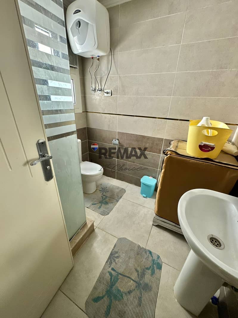 10 73007e93-66a4-4067-aba8-3d4a6f92da1d. jpg