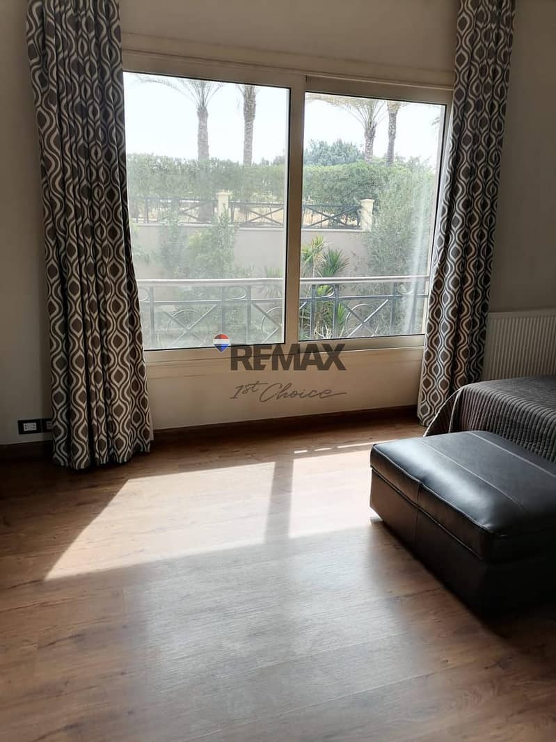 4 8f3f8d3c-cc79-4b37-a969-622d087b87e7. jpg