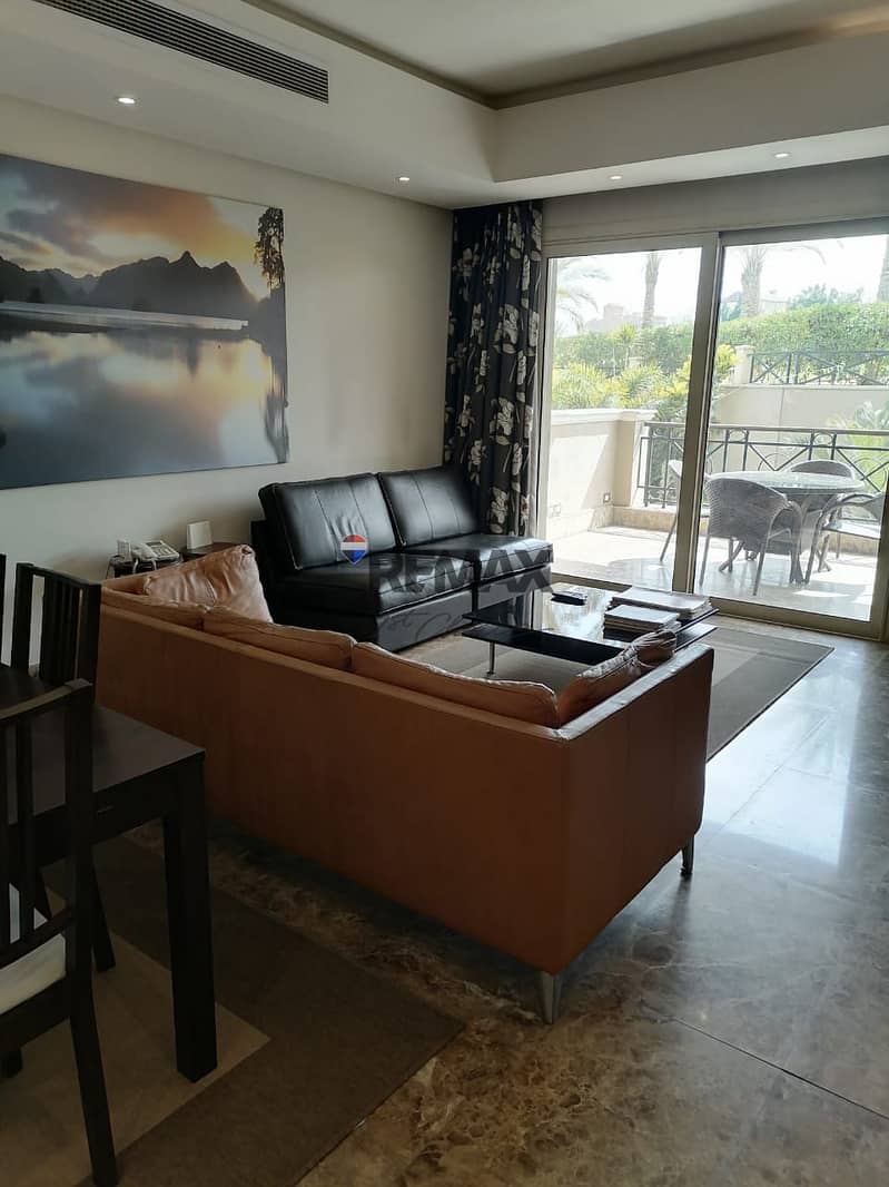 8 baeb7955-36f1-480a-85f7-b9899a1dd4ac. jpg