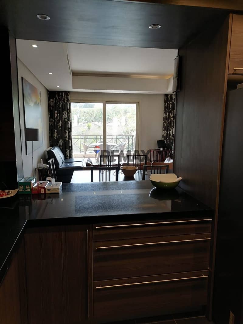 10 cbb1ad58-090b-40c4-bccc-2befef2db833. jpg