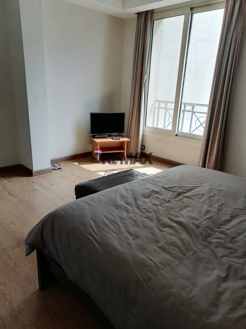 20 b4b3e0f7-64ff-4405-b5c1-a4ee2bb9220a. jpg