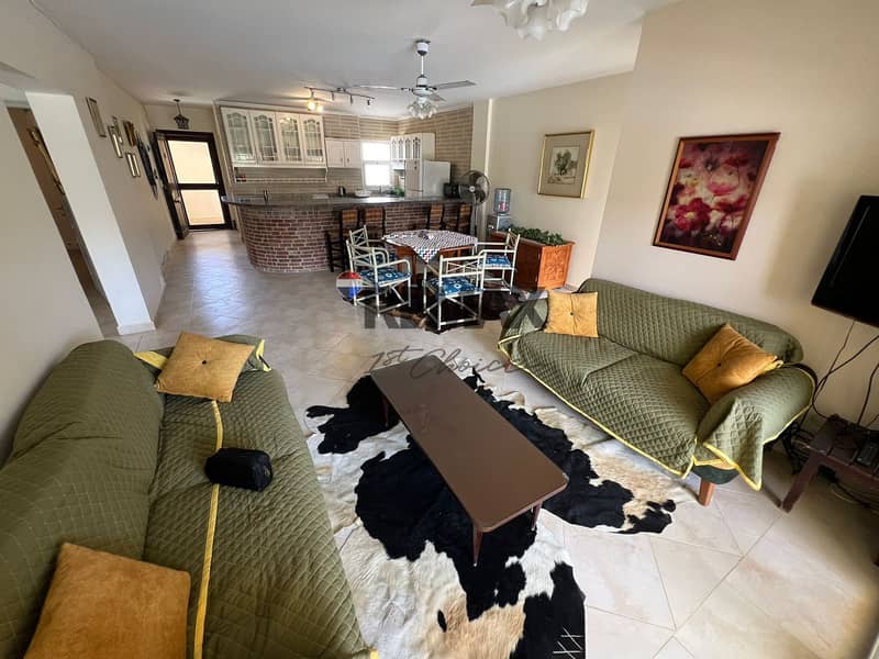 3 9c091405-2e12-4552-9b1c-9bf39a44f35b. jpg