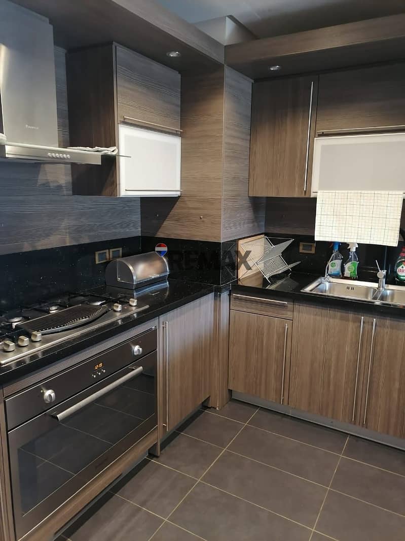 24 68473a93-cf4a-4056-acef-a5206fa0f1d9. jpg