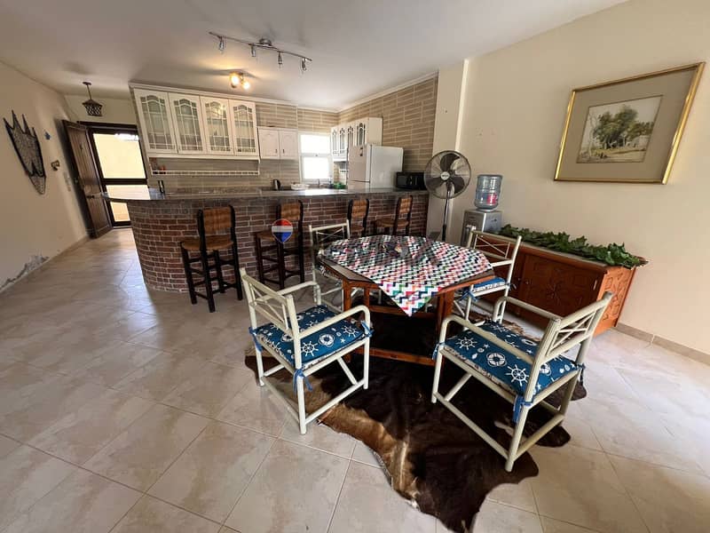 4 0c10783e-e00b-4401-8781-cb0d7325d117. jpg