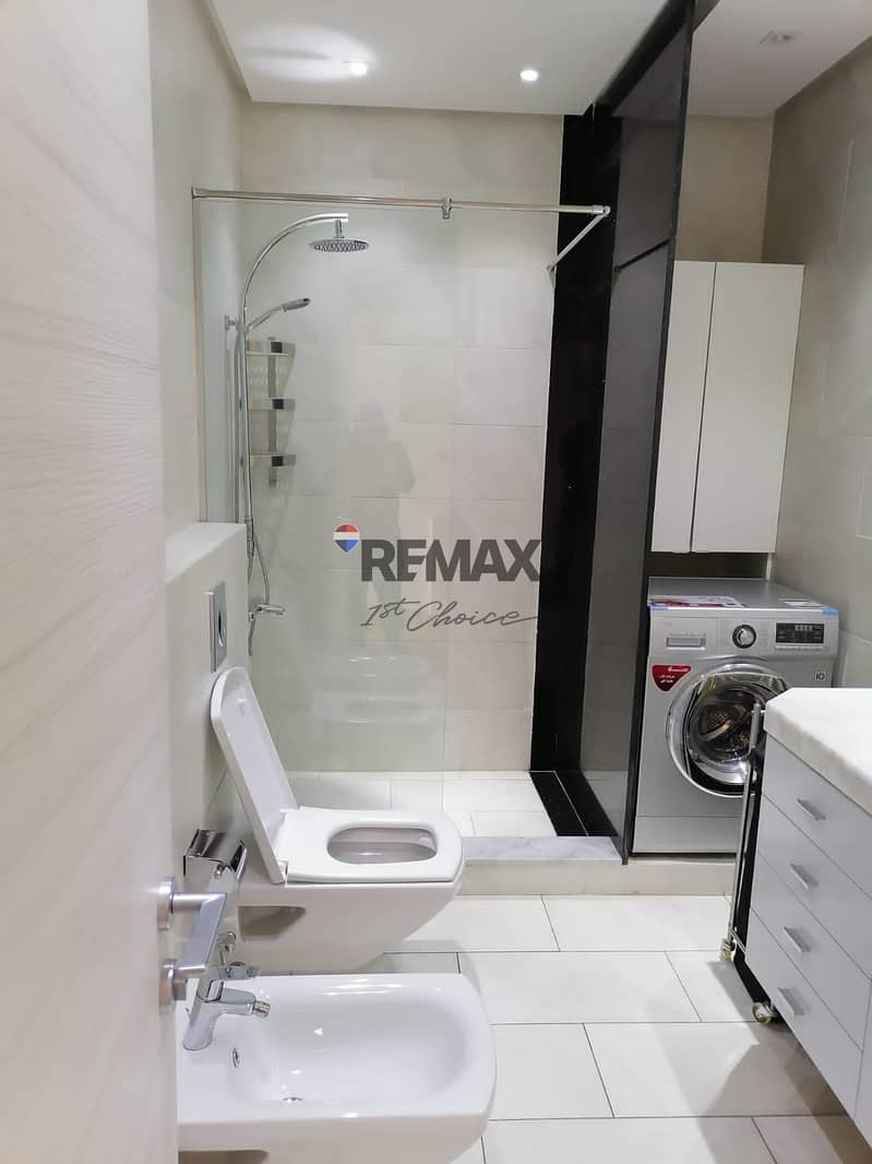 26 d9dd3dff-b4d3-48c0-8681-a1607102cbde. jpg