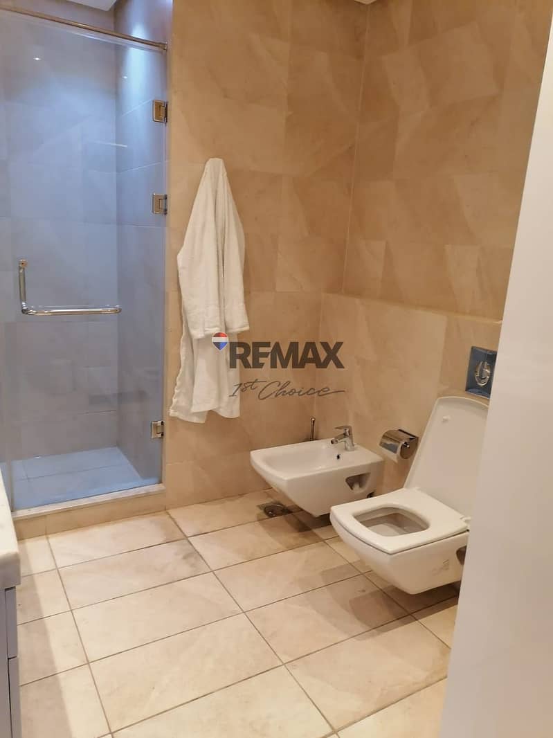 27 6eadc8d2-b726-4617-87ed-4c3529ce5a96. jpg