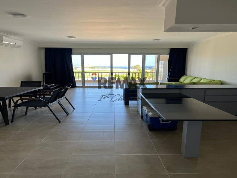 3 d104d18f-f7cf-4103-8eb9-66c21c930967. jpg