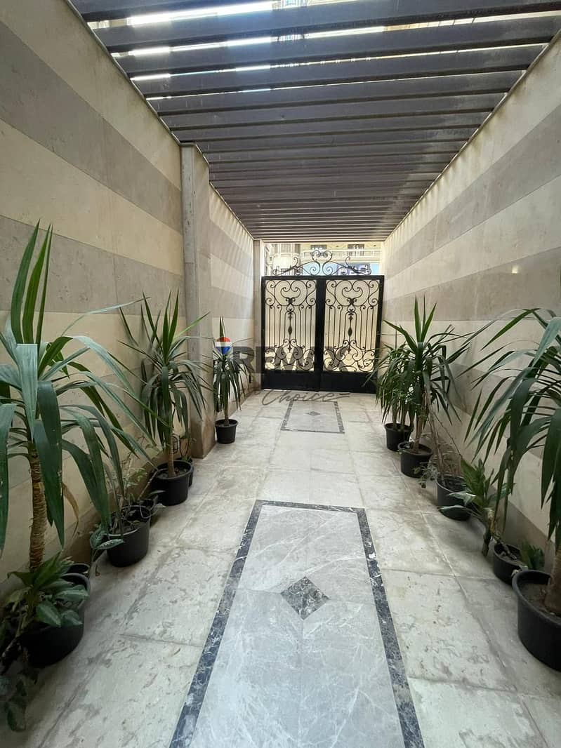 2 cee651dd-38b0-4b3a-8655-c8d06bcde4cd. jpg