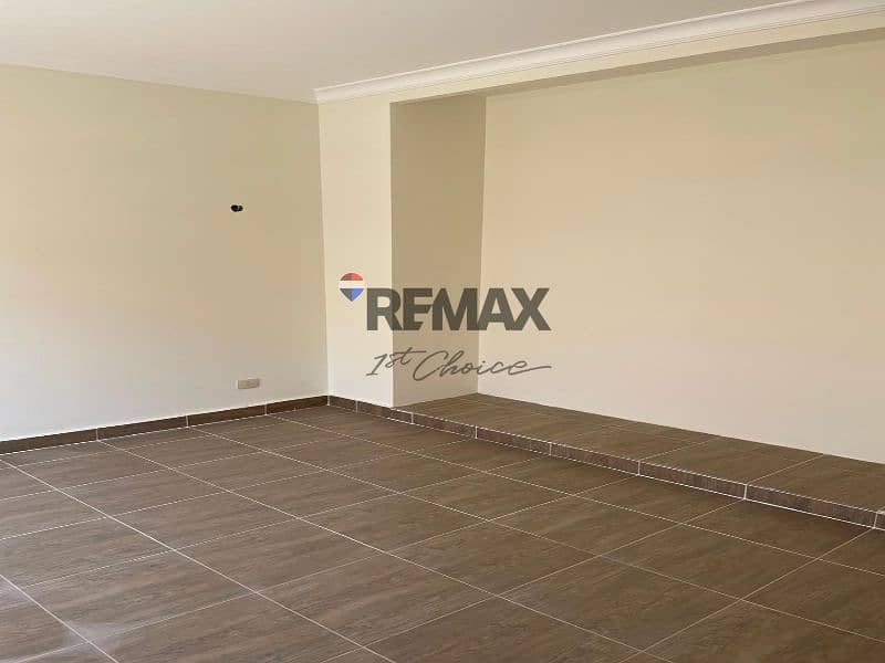 9 4e9d6592-9e58-4a06-9767-f18d2da5fd95. jpg