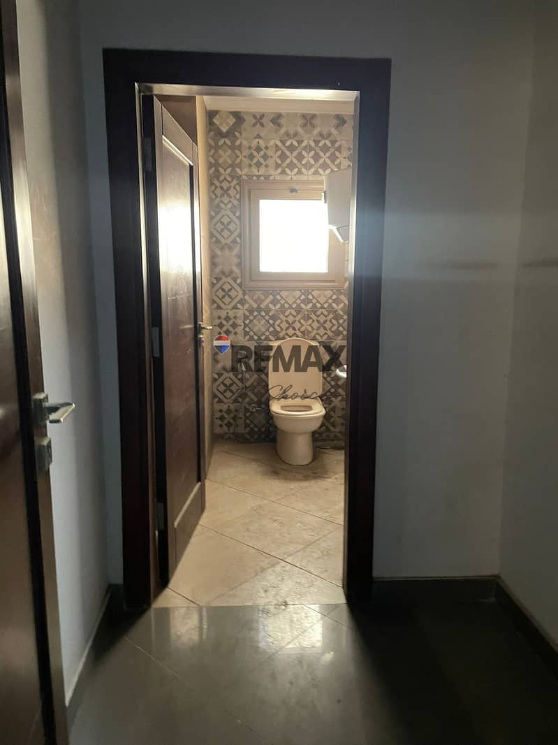 7 WhatsApp Image 2025-10-20 at 3.00. 49 PM (2). jpeg