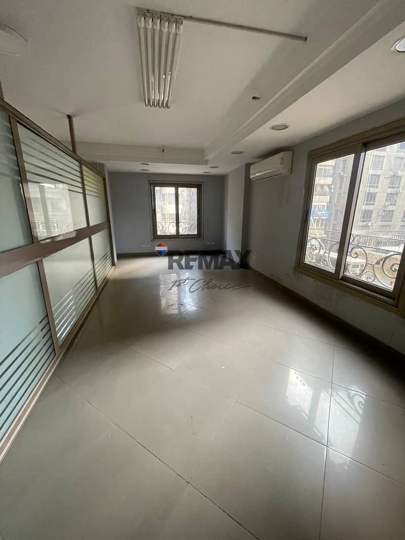 22 WhatsApp Image 2025-10-20 at 3.00. 46 PM. jpeg