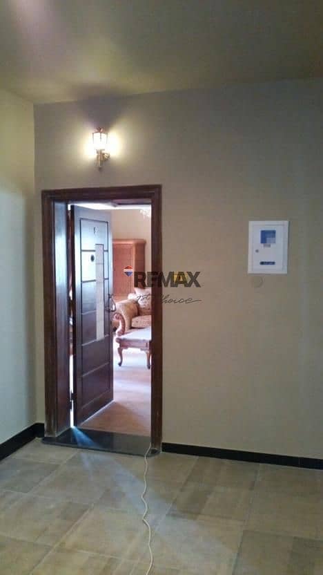 14 f2d45a51-5a92-4cec-835a-92aaf1112fbc. jpg