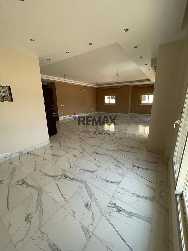 5 3af77f3a-d809-438e-b35e-3771a7d1e0d3. jpg