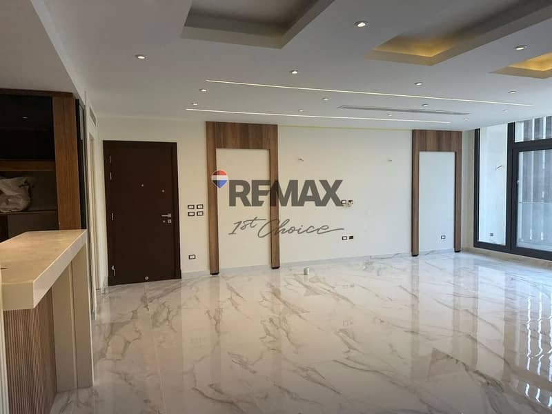 3 7e7b1a54-05ad-47af-bac8-771a56a8e629. jpg