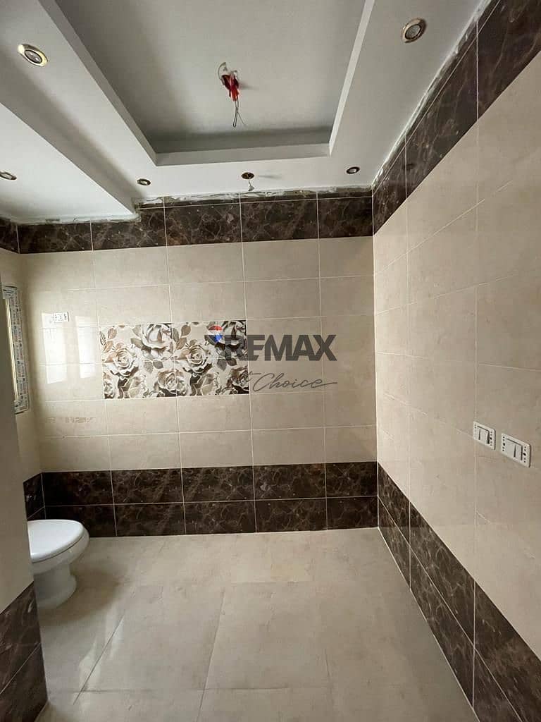 11 dfdbe5df-ea45-4ace-9347-dcc1a352cd93. jpg