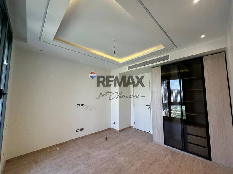 7 5b487386-8982-4896-aa9b-d0a3b45f8484. jpg