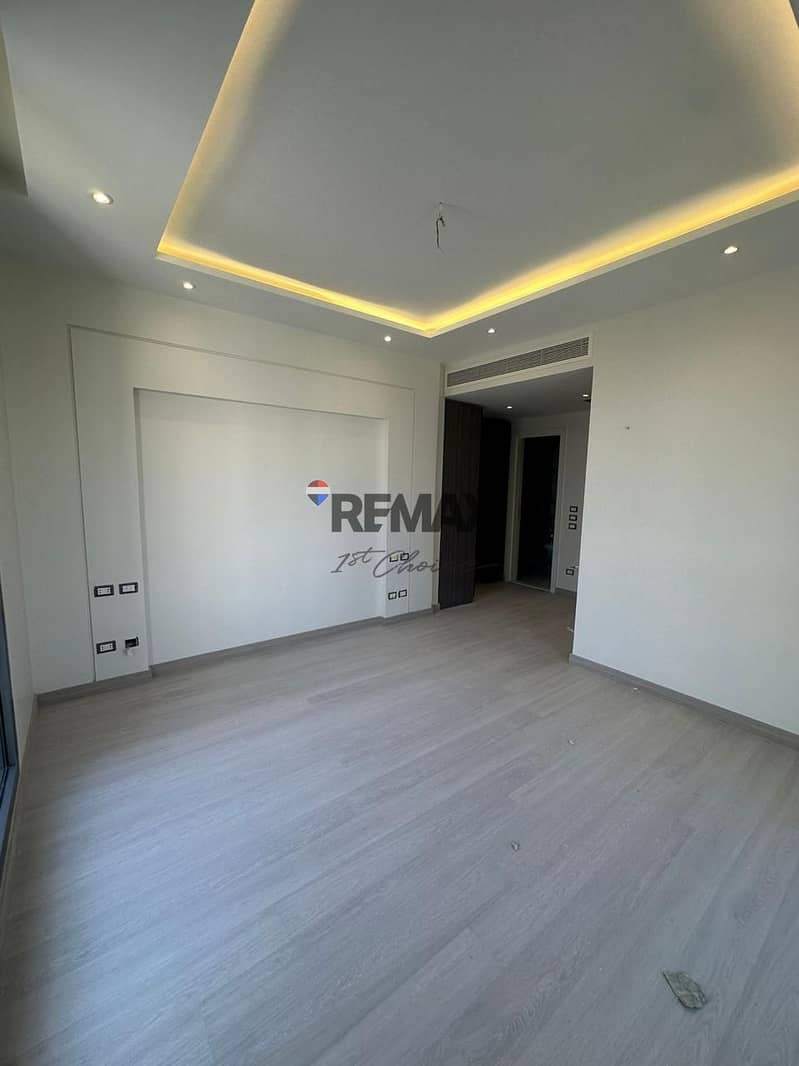 15 d55b1146-1ba1-40fc-a130-89465c811aad. jpg