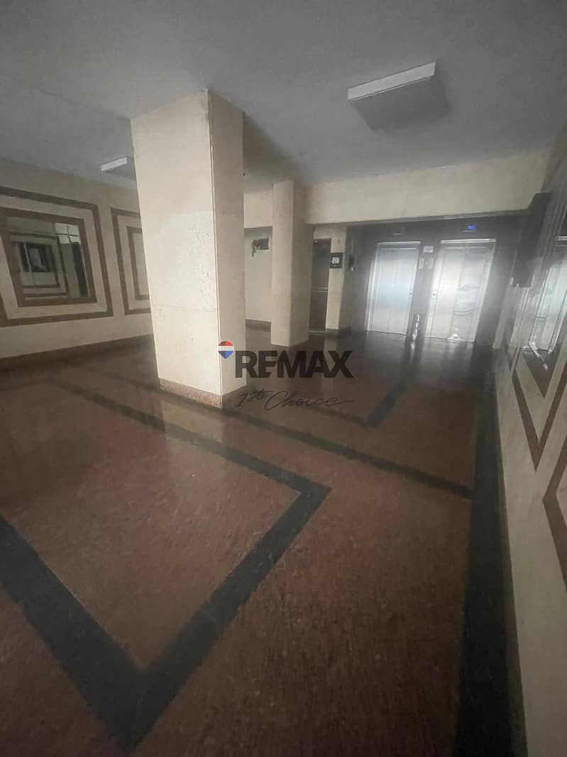 9 1773e35d-68d3-4142-8c5e-2014074e590f. jpg