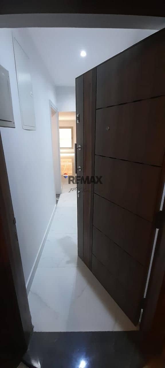 3 095375e5-c00d-433f-99f4-cba3aca45d14. jpg