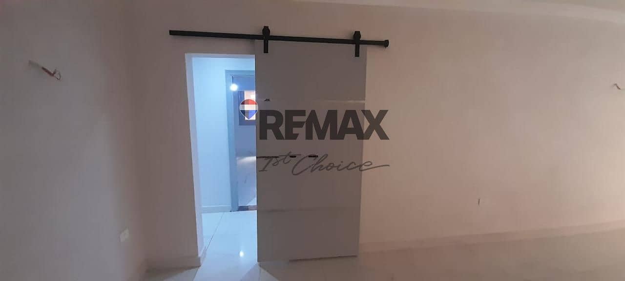 5 462ff769-71c2-42a7-92e5-23e62cd9277f. jpg