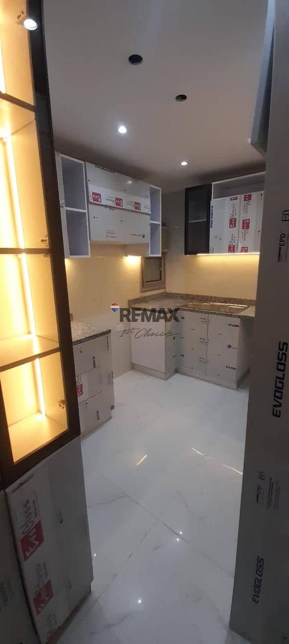 10 249b2d89-f176-4224-a519-3b1741db0190. jpg