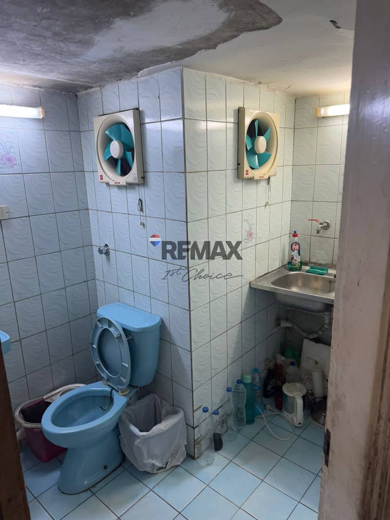 8 c24f0e14-bd8e-4755-9ac4-e34c5e181ddc. jpg