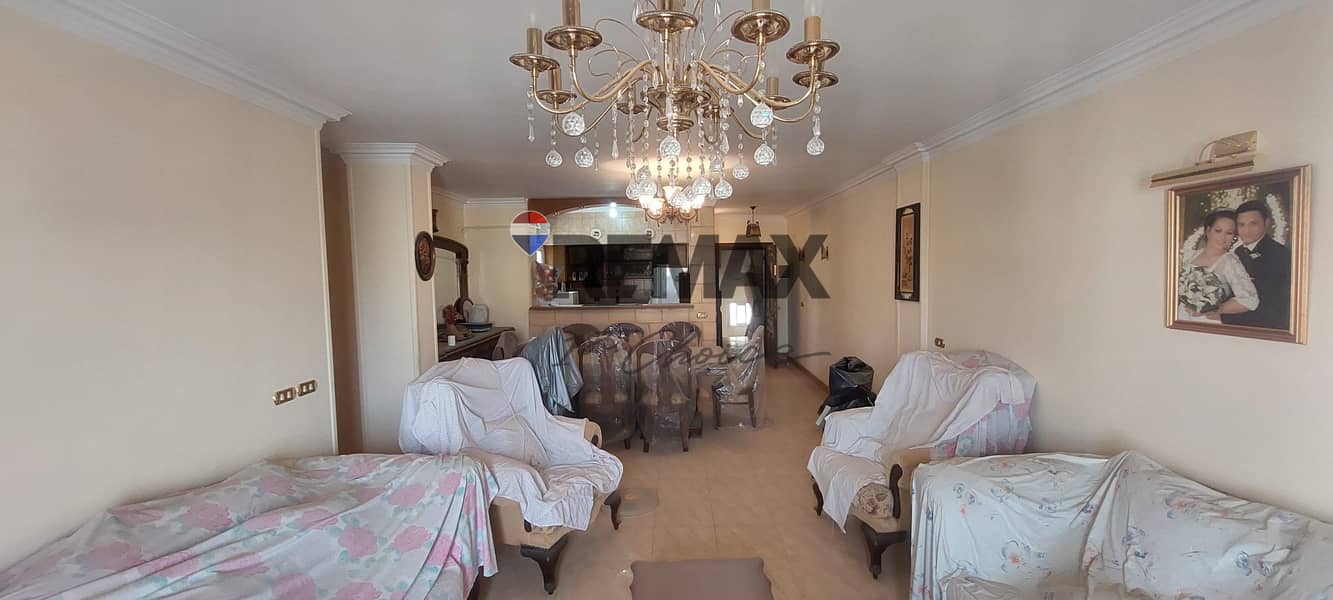 7 d2c1b2f3-e7c8-4400-80ca-d95c8d3302a9. jpg