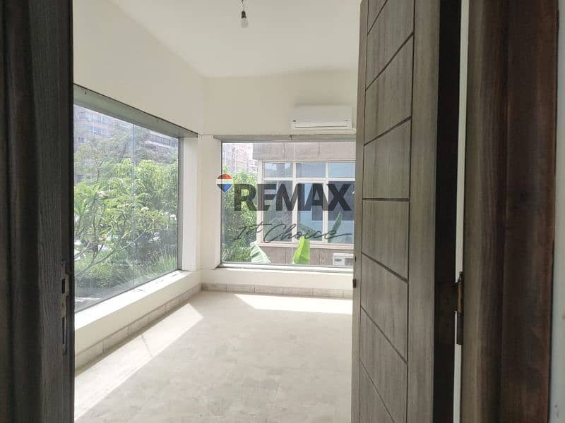 d3576406-1fc4-41c4-8d72-20014dede160. jpg d3576406-1fc4-41c4-8d72-20014dede160. jpg