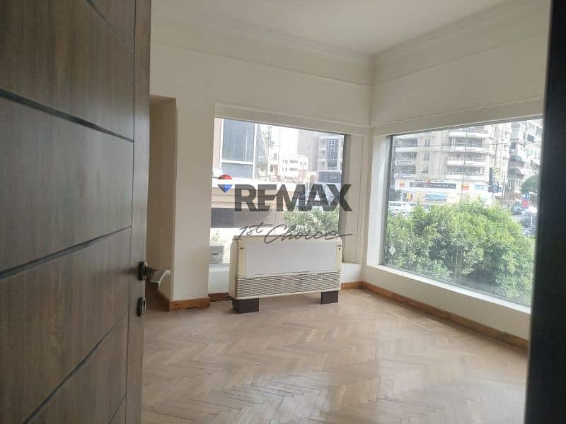 2 4750afc3-a927-4829-8f45-64dc965cc1af. jpg