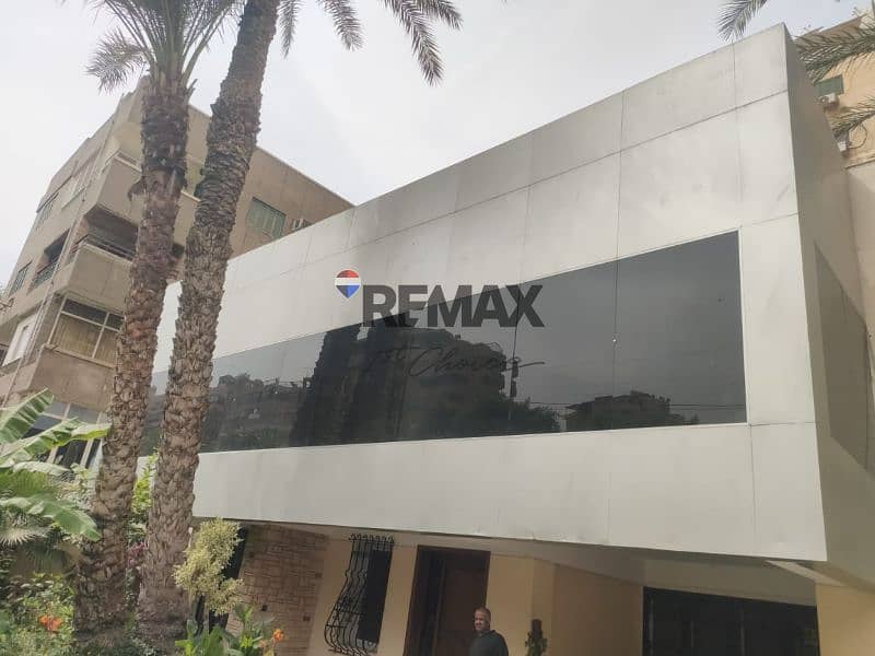 7 c3dc9312-279d-42d1-946e-b0ba699b0e63. jpg