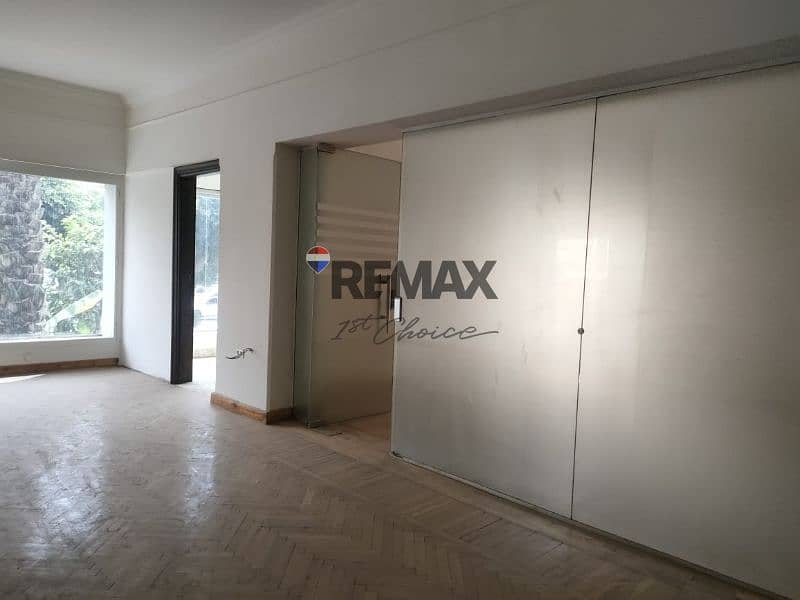 8 c7d7899d-7e51-43bd-b4a6-c777a1628fa7. jpg