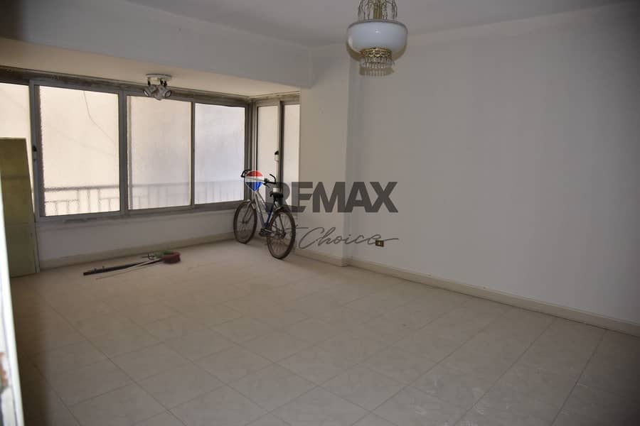 7 81f54a55-49c3-46e1-9958-711227f1a850. jpg